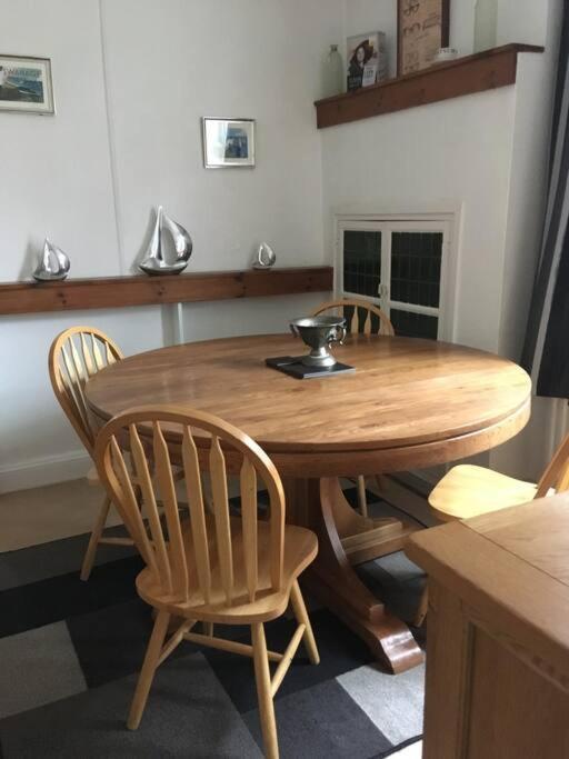 Brook Lodge Garden Flat 斯沃尼奇 外观 照片